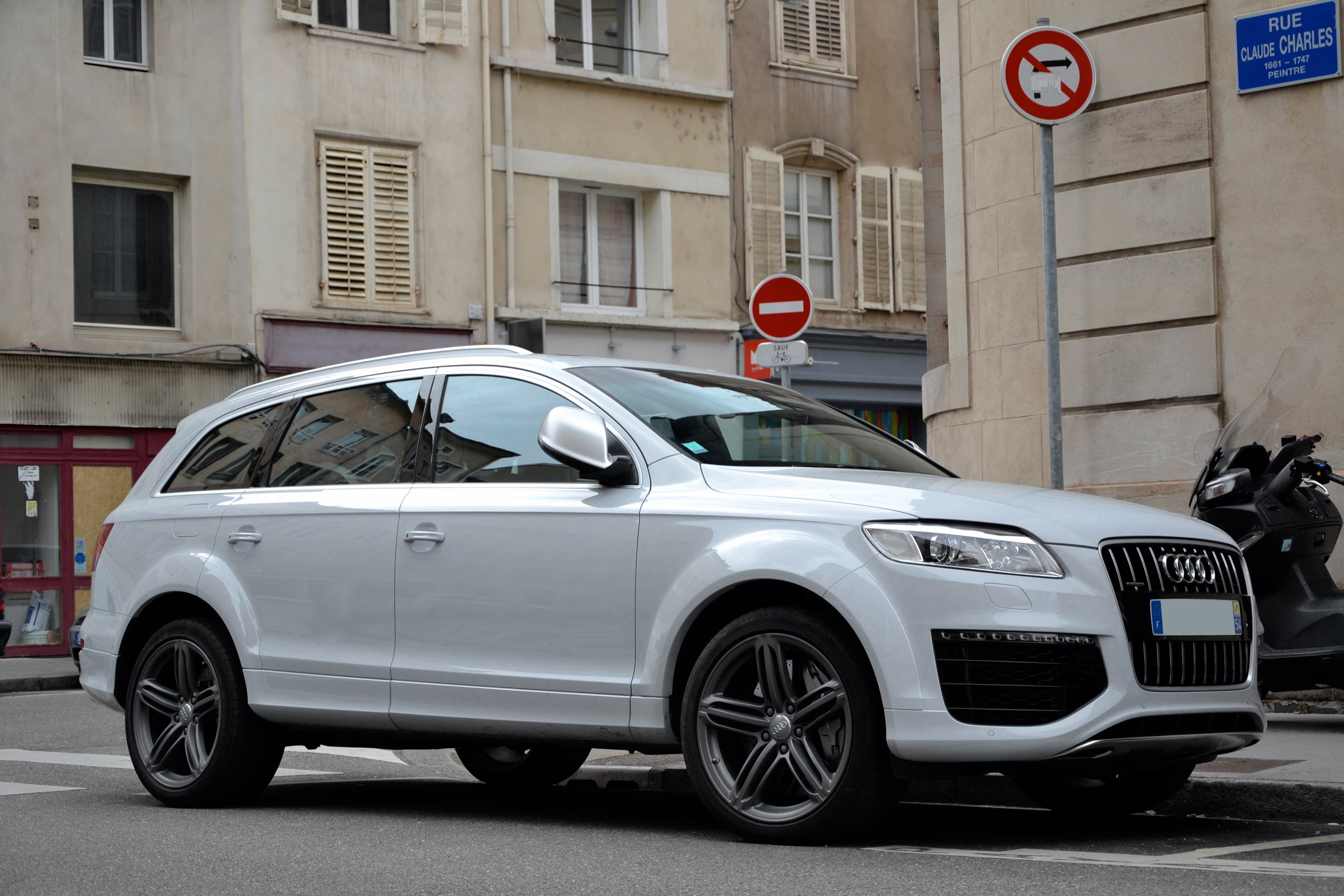 Audi Q7 - Slika 1